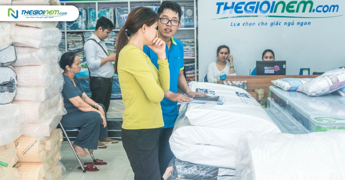 Tới cửa hàng Thế Giới Nệm để được tư vấn nệm cao su mát phù hợp