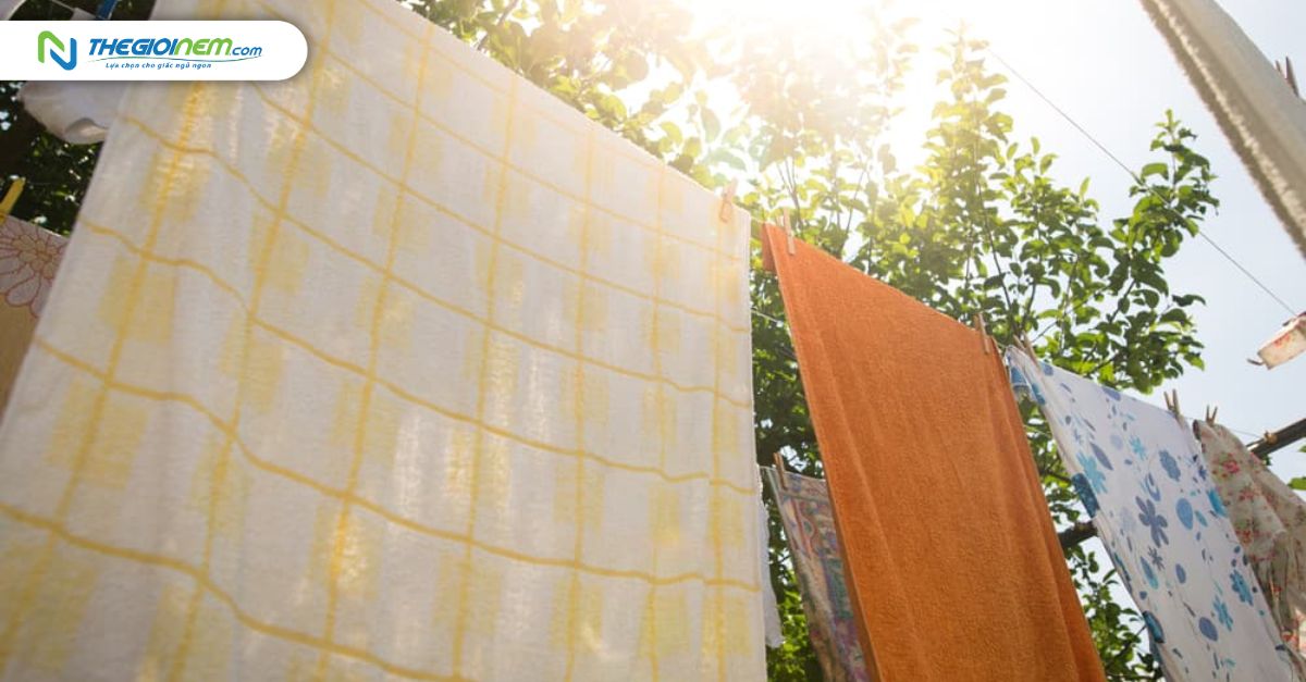 Vệ sinh chăn ga Tencel định kỳ đúng cách