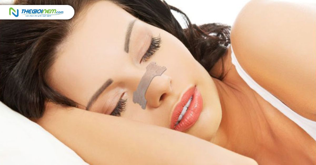 Miếng dán thông mũi hỗ trợ giấc ngủ