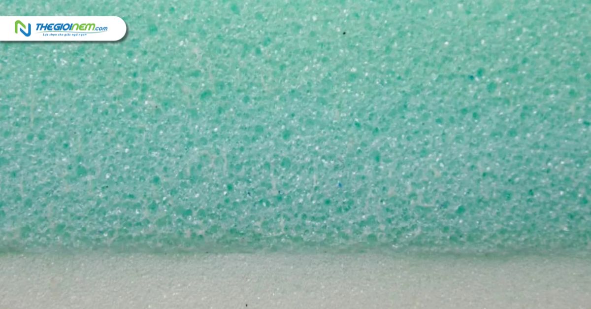 lớp foam gel xanh với tính năng làm mát