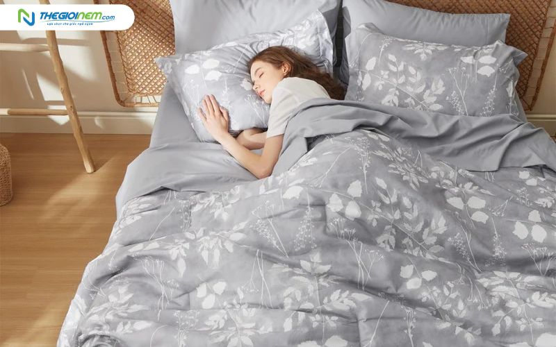 Chọn drap giường phù hợp hỗ trợ giấc ngủ ngon mùa hè