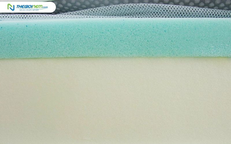 Nệm foam êm ái, có cấu trúc bọt khí