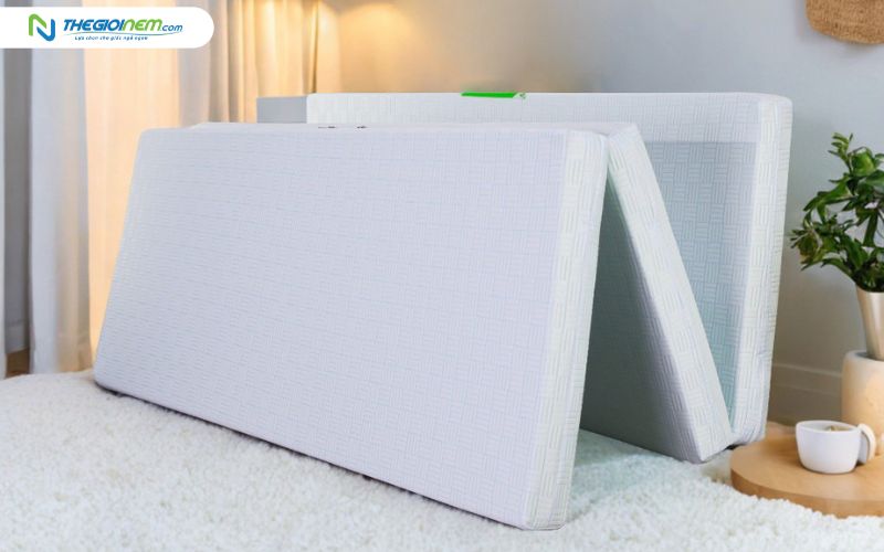 Nệm cao su bông TATANA gấp 3 thiết kế tiện lợi, thoáng khí, giá dưới 5 triệu