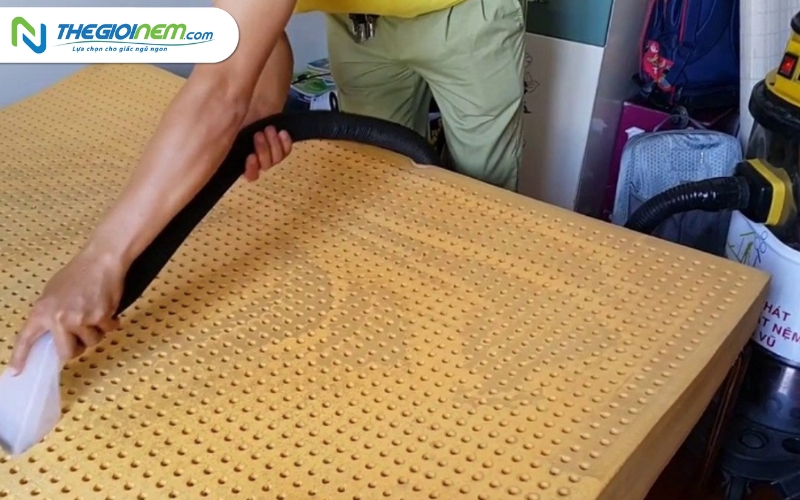 Giặt Nệm, Vệ Sinh Nệm Uy Tín Giá Rẻ tại quận 4