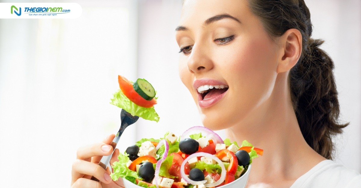 Cách làm giảm sưng mặt khi ngủ dậy đơn giản, hiệu quả