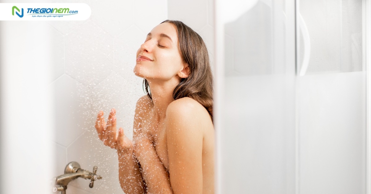 Giải đáp: Mới ngủ dậy có nên tắm không?
