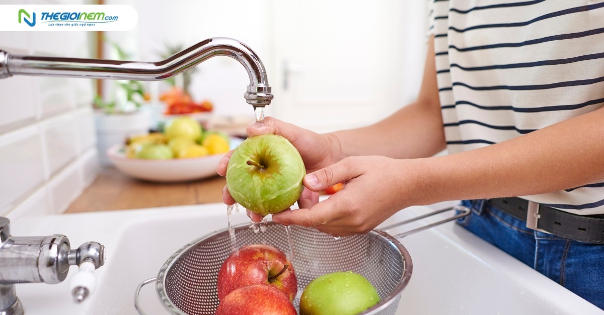 Một quả táo chứa bao nhiêu calo? Ăn táo như thế nào tốt cho sức khỏe?