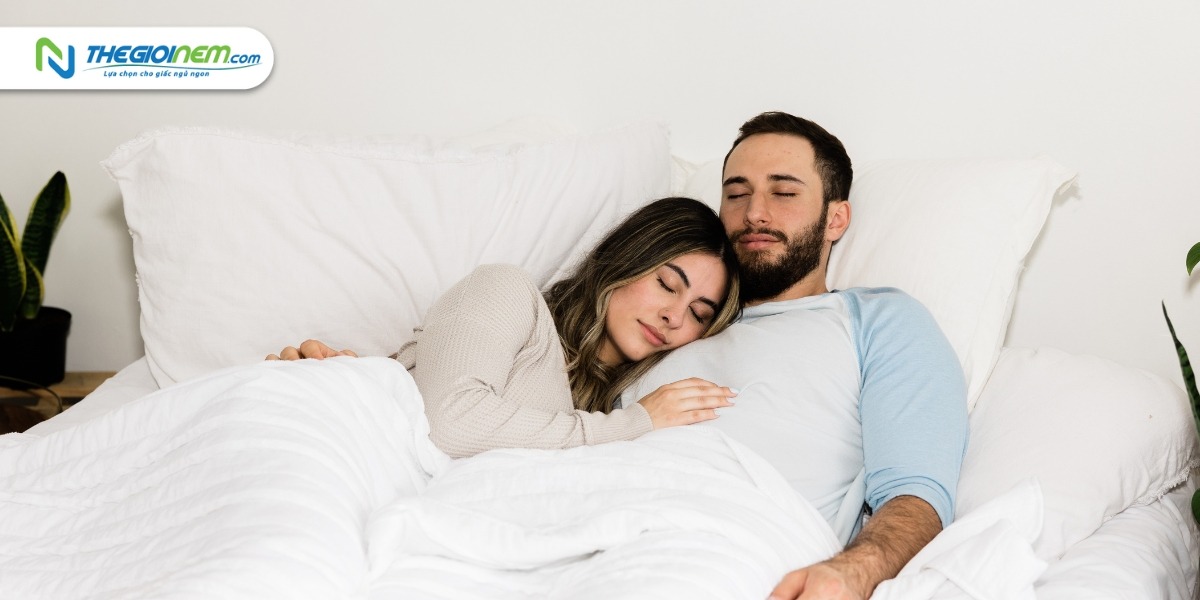 Cách chọn nệm theo tư thế ngủ nằm ngửa - Thế Giới Nệm