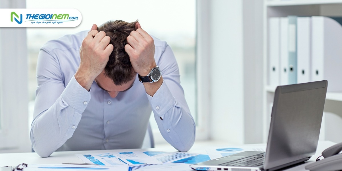 Hiện tượng ngủ bị giật cơ chân có ảnh hưởng gì tới sức khoẻ không?