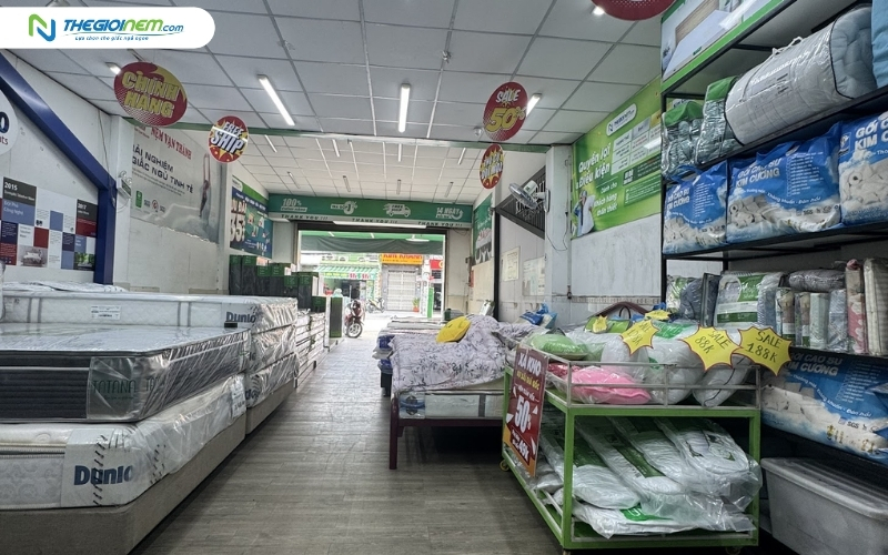 Không gian trải nghiệm tại cửa hàng