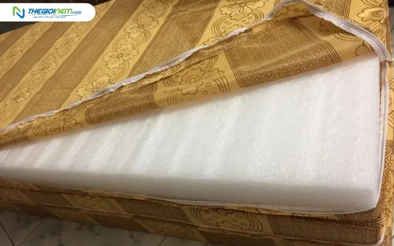 Nệm mút PE giá rẻ