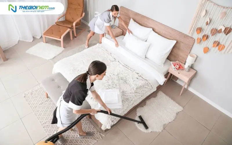 Cách vệ sinh chăn ga gối ở khách sạn