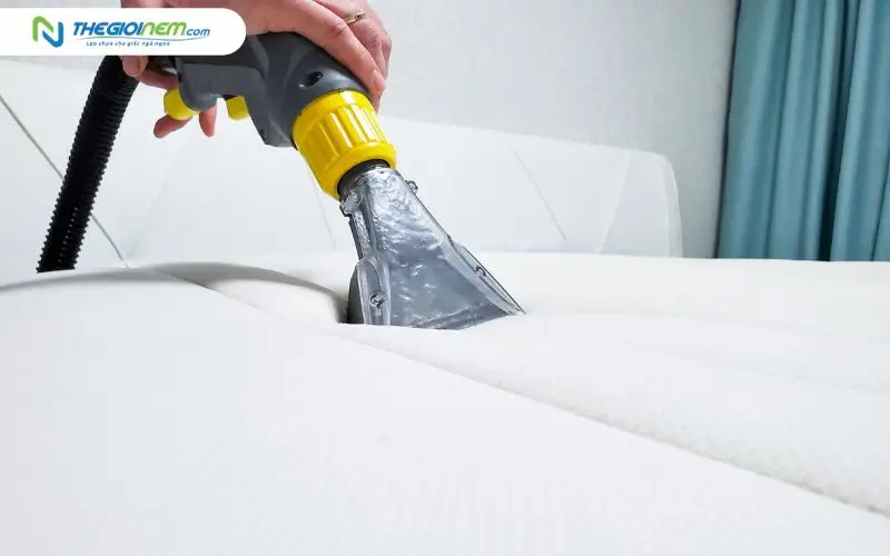 Cách vệ sinh và bảo quản nệm bông ép cho bé
