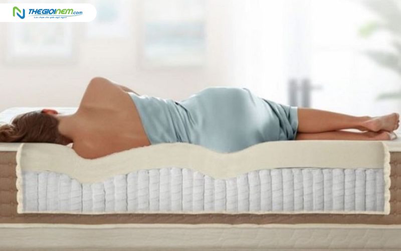 Nệm lò xo nâng đỡ cơ thể theo đường cong