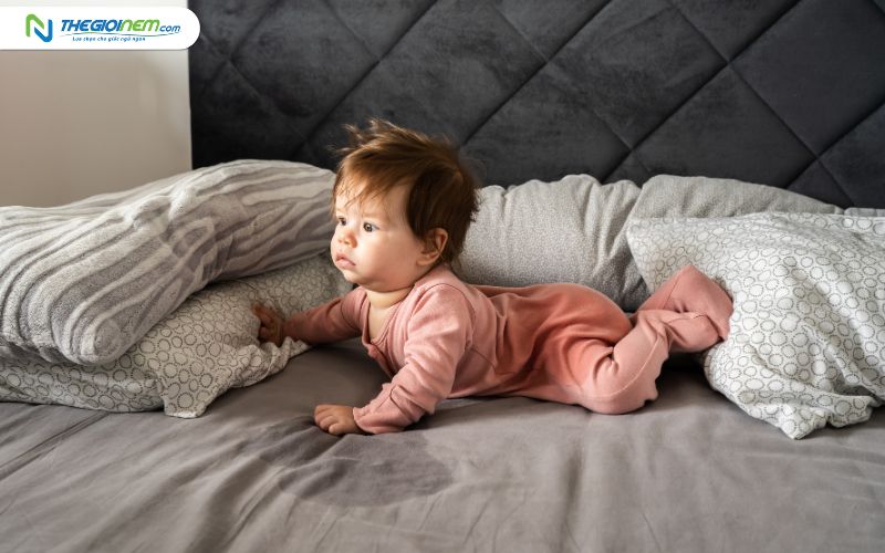 Cách giặt đệm bông ép bị dính nước tiểu, bị mốc