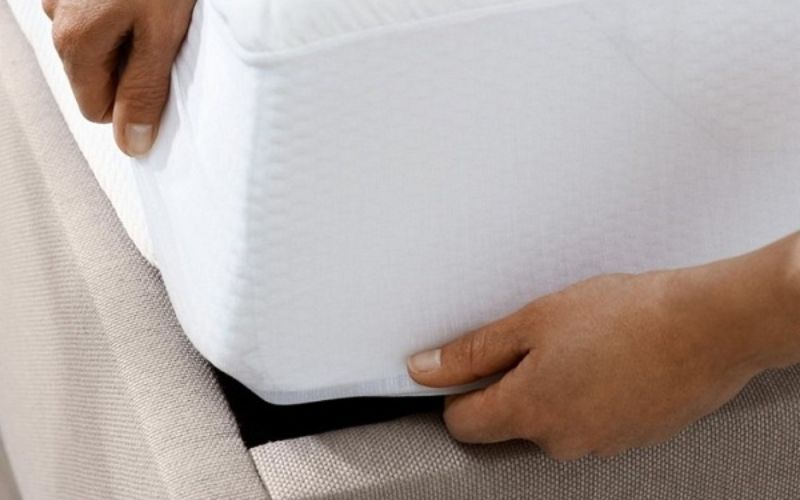 Nệm có kích thước lớn hơn so với giường