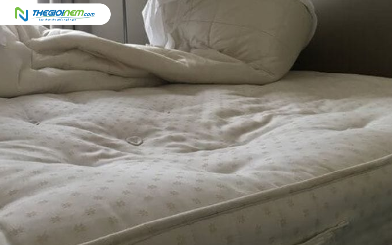 nệm bị xẹp lún