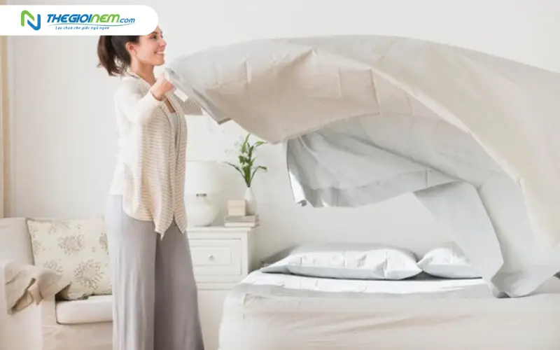 thay mới hoặc giặt sạch chăn ga gối nệm