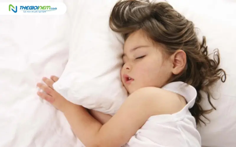 trẻ em và người già có làn da nhạy cảm