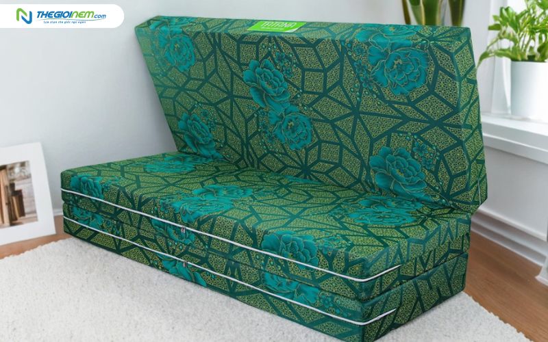 Nệm bông ép thường có thiết kế gấp tiện dụng