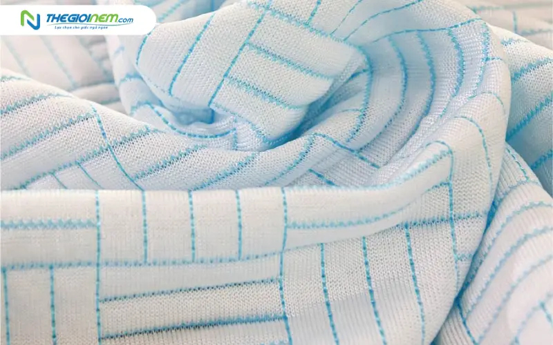 Kiểm tra chất liệu lõi và độ thoáng khí của vải bọc