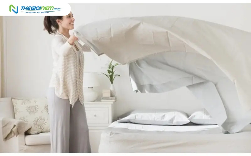 Giữ phòng ngủ sạch khuẩn và thông thoáng