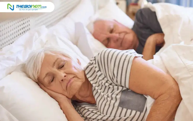 Chọn nệm cho người già và người đau lưng