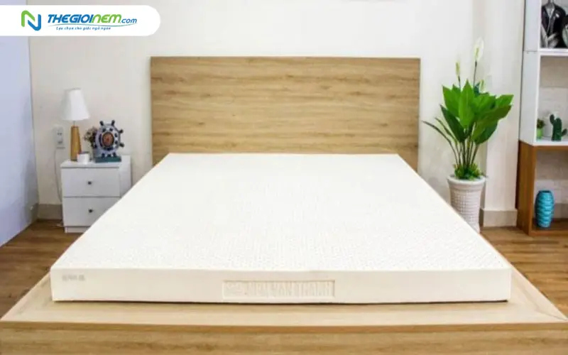 Nệm cao su thiên nhiên Vạn Thành Unique