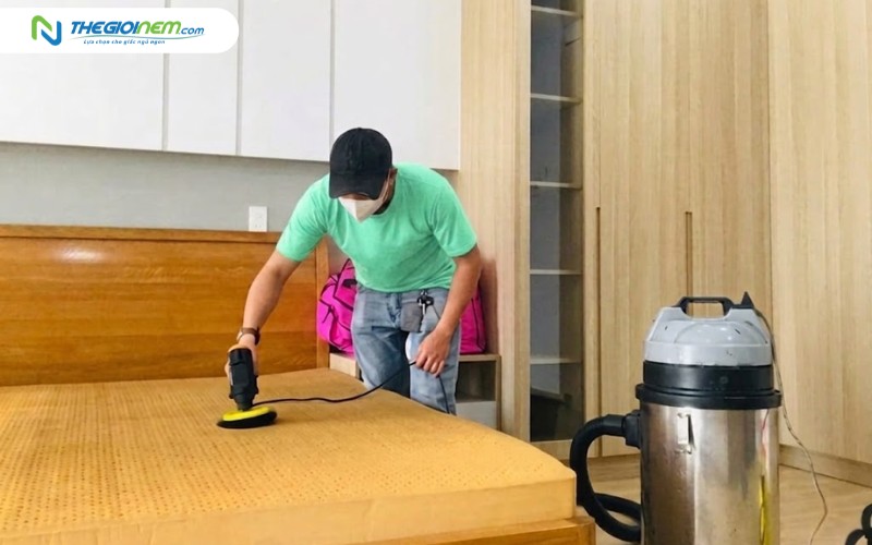 Vệ sinh nệm tại Thế Giới Nệm