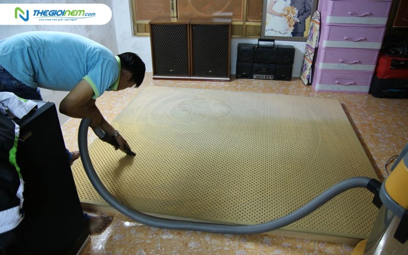 Giặt nệm chuyên biệt tại Thế Giới Nệm