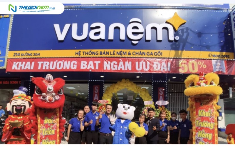 Vua Nệm