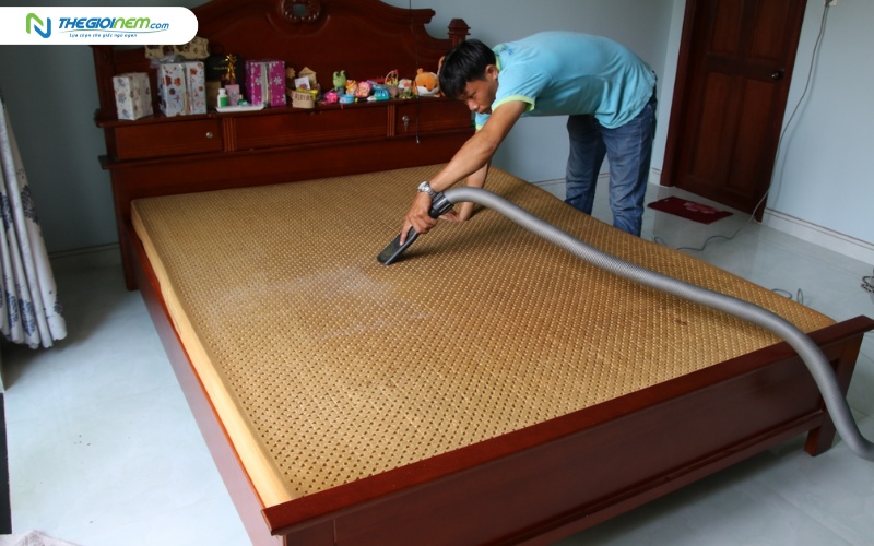 Nệm được vệ sinh theo quy trình 11 bước
