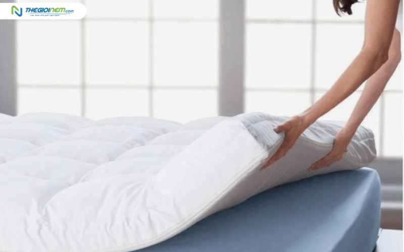 Kỹ thuật xoay và lật nệm định kỳ