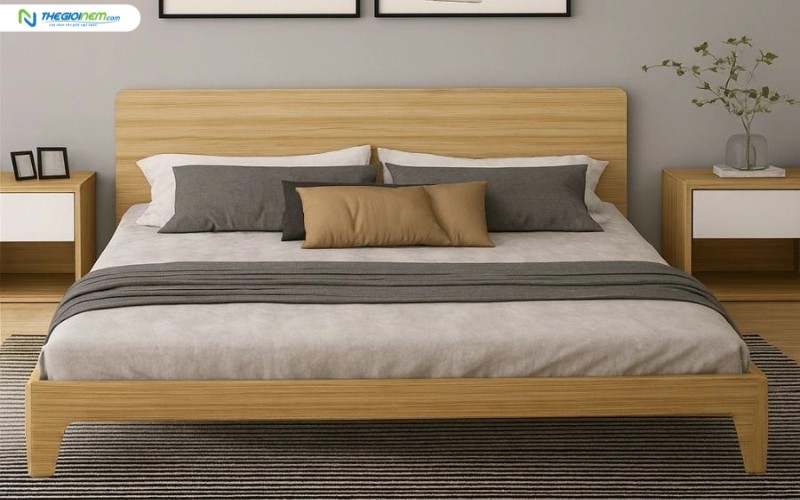 Giường ngủ gỗ chân thấp Tatana MDF043
