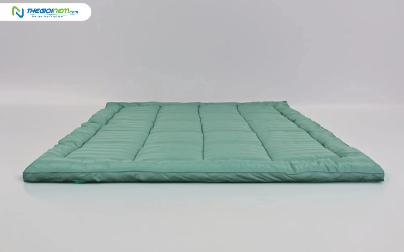 Nệm Topper TATANA Deluxe êm ái, độ dày vừa phải