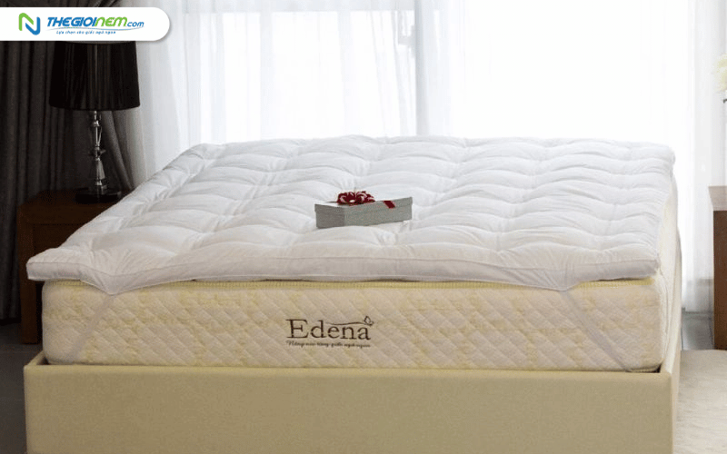 Topper Deluxe Edena