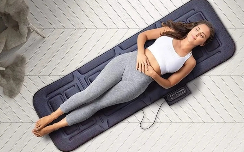 Nệm massage toàn thân hỗ trợ massage cơ thể, tạo sự thư giãn