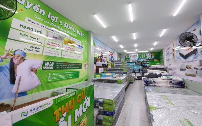 Ghé cửa hàng để trải nghiệm sản phẩm