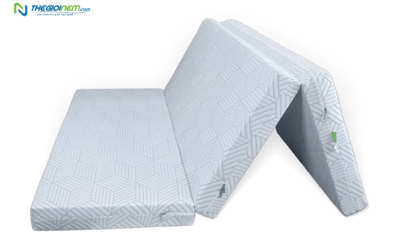 Nệm cao su bông Tatana gấp 3 tiện lợi