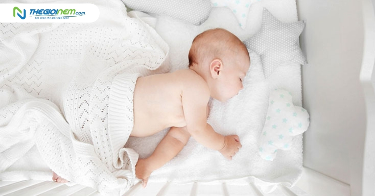 Giải đáp: Trẻ sơ sinh có nên nằm nệm cao su non hay không?