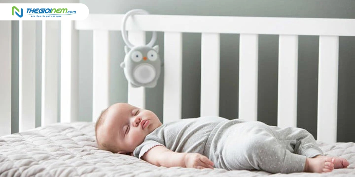 Trẻ sơ sinh khó vào giấc ngủ: Nguyên nhân và cách giúp trẻ vào giấc