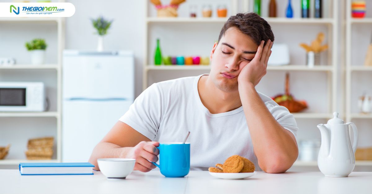 Đau đầu buồn ngủ là bệnh gì?  Nguyên nhân, triệu chứng và cách cải thiện