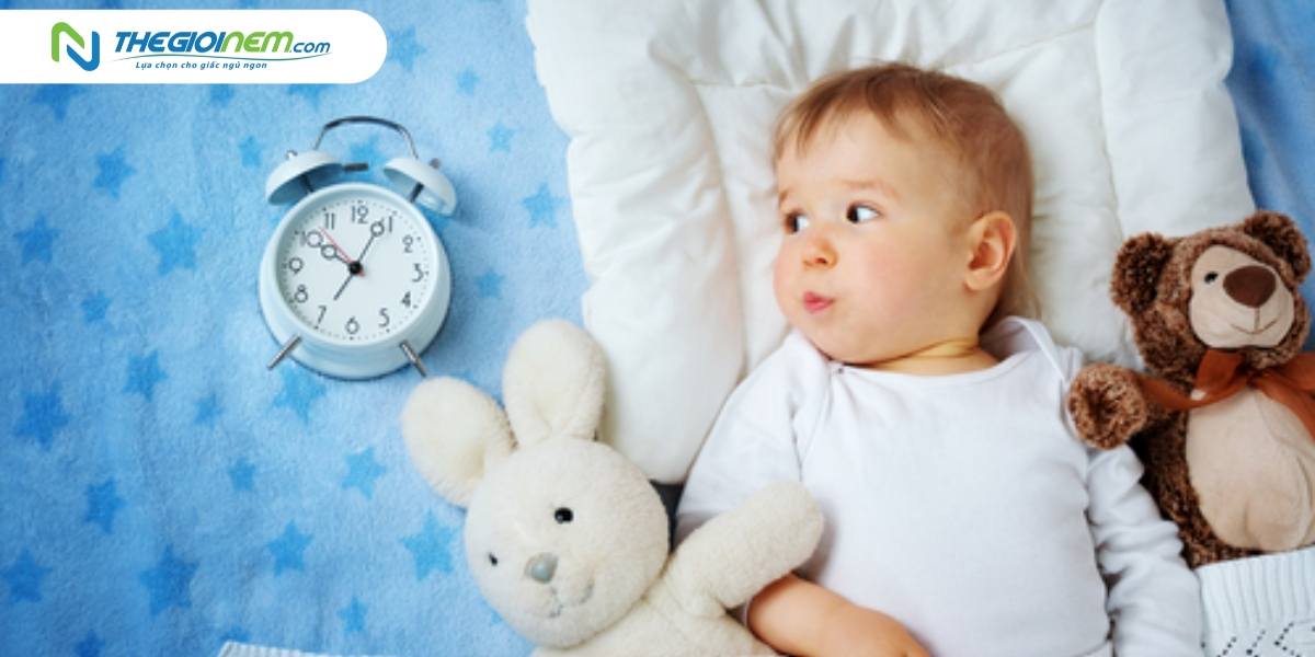 Gắt ngủ ở trẻ sơ sinh phải làm gì?