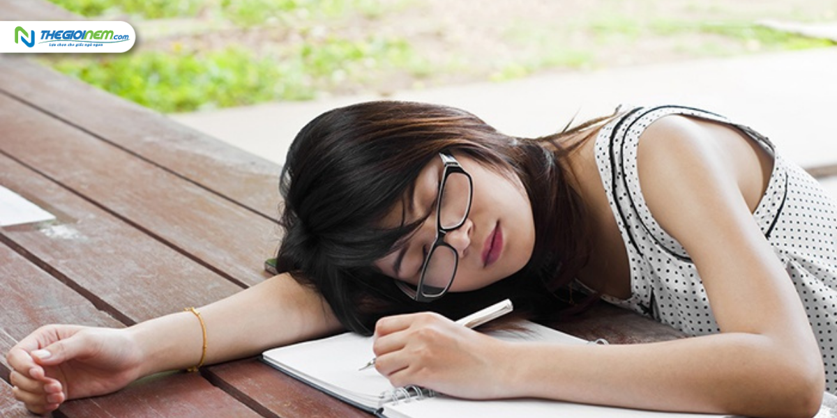 Điểm mặt những nguyên nhân gây mất ngủ ở người trẻ
