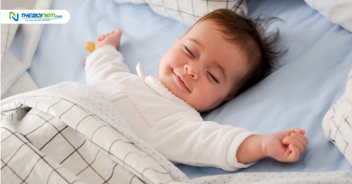 Vì sao bé ngủ không sâu giấc vào ban đêm? 2