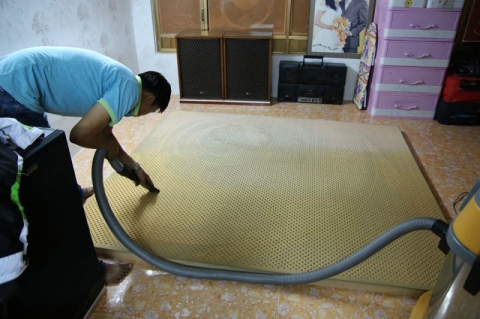 Giặt Nệm, Vệ Sinh Nệm Uy Tín Giá Rẻ Tại Quận 11 | Thegioinem.com