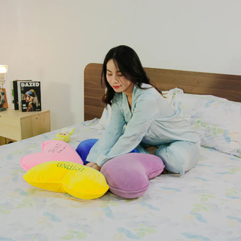 Gối trang trí hình trái tim